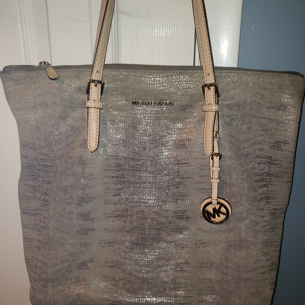 Authentic Michael Kors Jet Set Large Gray Leather Tote